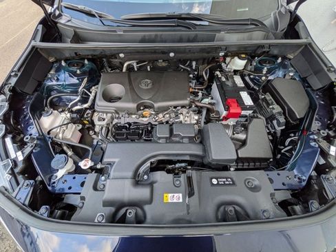 Certified 2025 Toyota RAV4 XLE image 21