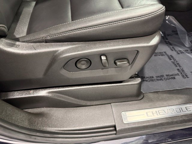 Used 2025 Chevrolet Suburban Z71 AWD/4WD image 25