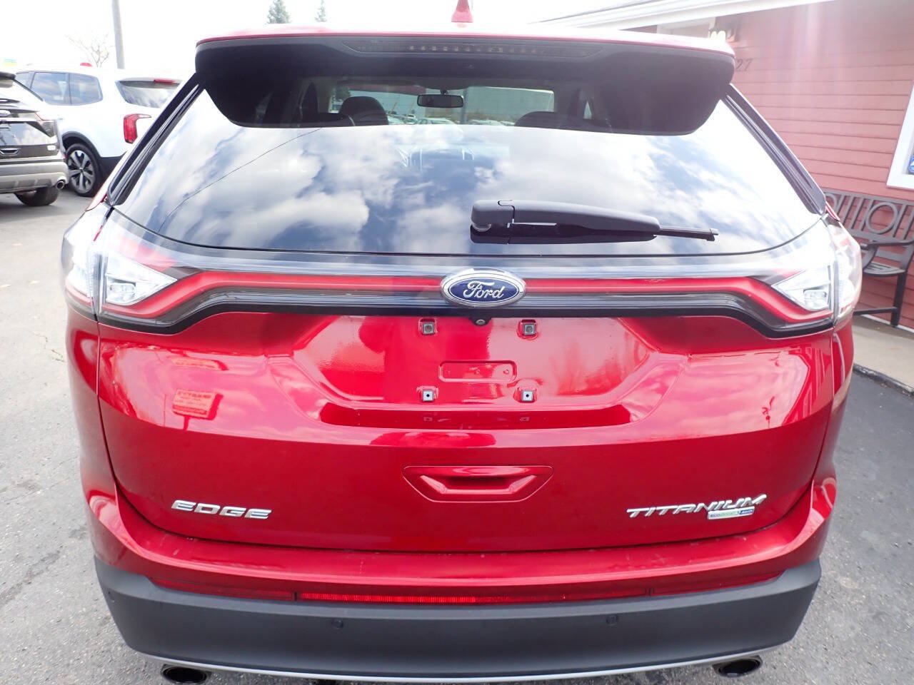 Used 2017 Ford Edge Titanium w/ Equipment Group 301A AWD/4WD image 5