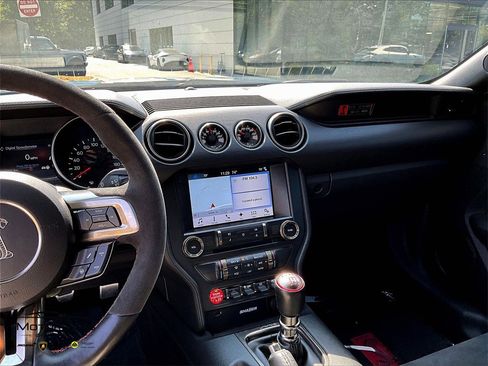 Used 2017 Ford Mustang Shelby GT350R w/ GT350R Equipment Group 920A image 8