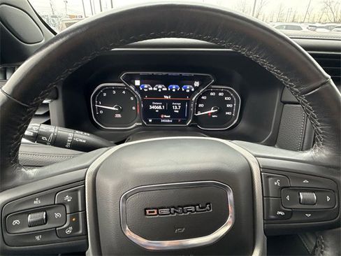 Used 2021 GMC Yukon Denali image 11