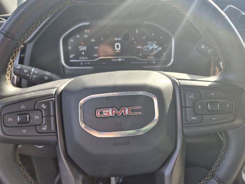 Used 2024 GMC Sierra 3500 AT4 w/ AT4 Premium Plus Package AWD/4WD image 8