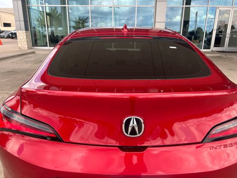 Used 2025 Acura Integra FWD image 11