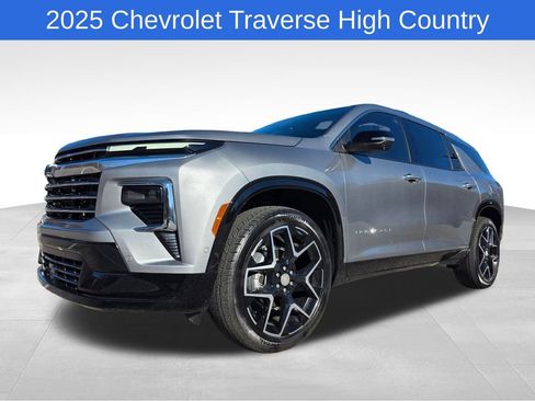 Used 2025 Chevrolet Traverse High Country w/ LPO, Floor Liner Package image 10