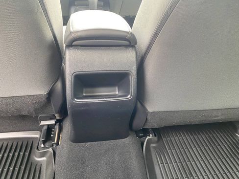 Used 2022 Toyota Corolla LE FWD image 20