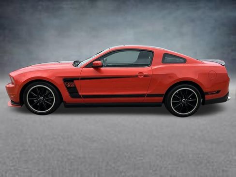 Used 2012 Ford Mustang Boss 302 w/ Boss 302 Accessory Pkg RWD image 2