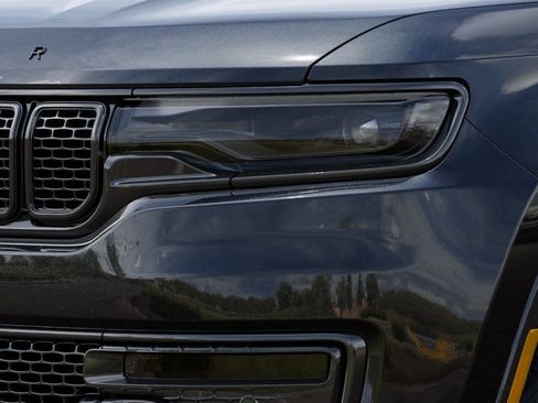 New 2025 Jeep Wagoneer L Series II w/ Convenience Group I image 36