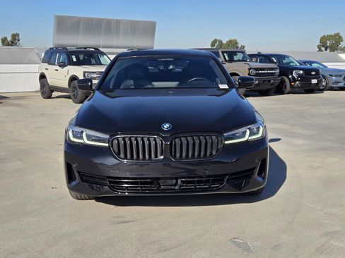 Used 2022 BMW 530e image 3