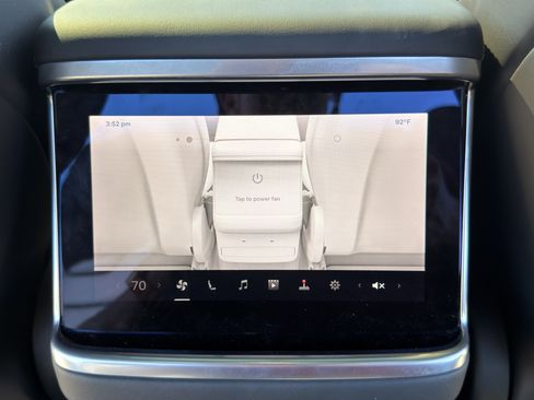 Used 2022 Tesla Model X Plaid image 42
