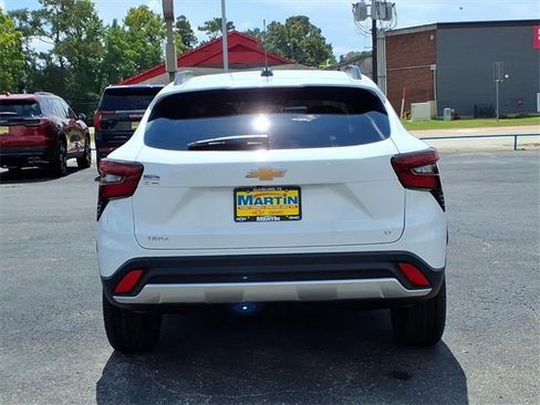 New 2026 Chevrolet Trax LT w/ Driver Confidence Package image 8