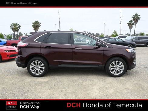 Used 2024 Ford Edge Titanium AWD/4WD image 5