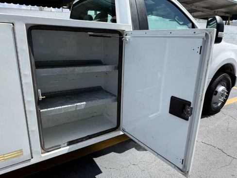 Used 2022 Ford F350 XL w/ Power Equipment Group RWD image 23
