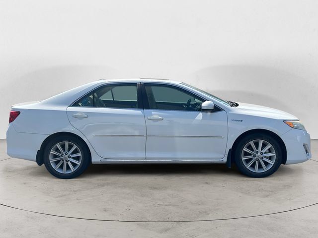 Used 2012 Toyota Camry XLE w/ Leather Pkg FWD image 4