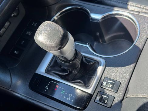 Used 2017 Toyota Highlander SE AWD/4WD image 33