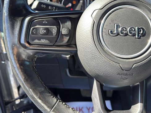 Used 2018 Jeep Wrangler Unlimited Sport S image 17