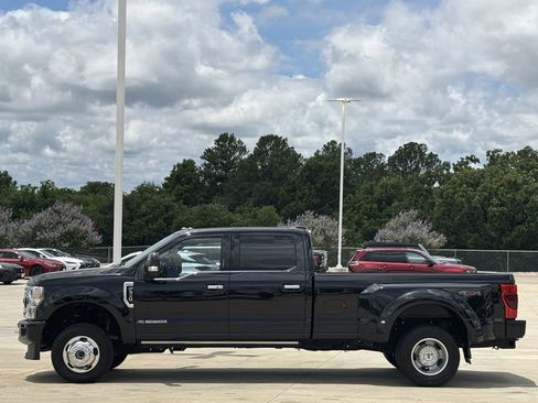 Used 2022 Ford F350 Limited AWD/4WD image 3