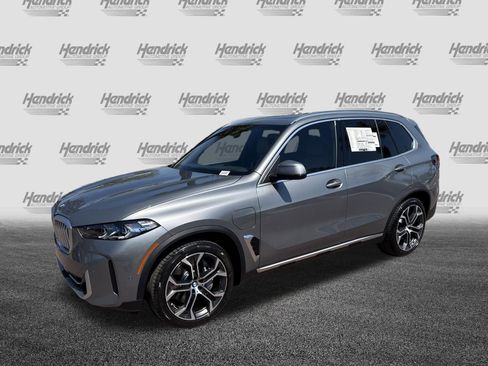 New 2026 BMW X5 xDrive50e AWD/4WD image 5