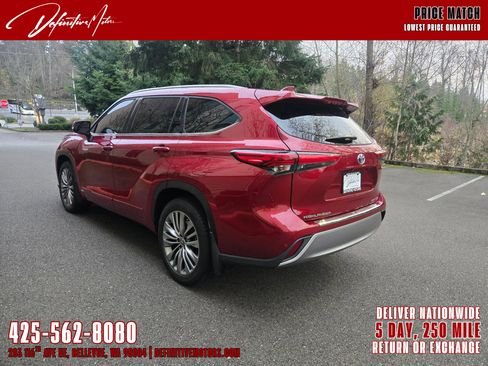 Used 2021 Toyota Highlander Platinum image 5