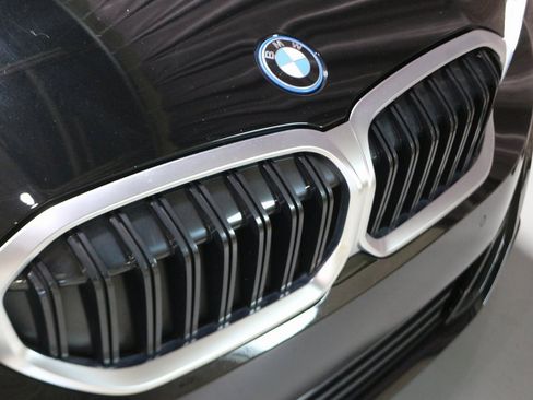 Certified 2023 BMW 330e xDrive w/ Convenience Package image 7