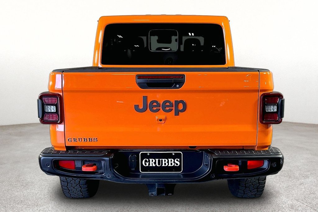 Used 2025 Jeep Gladiator Mojave AWD/4WD image 5