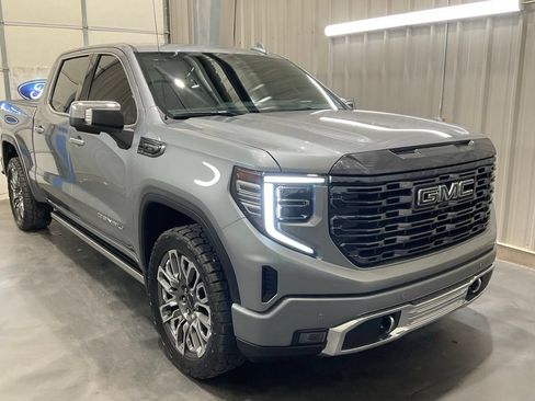 Used 2023 GMC Sierra 1500 Denali Ultimate AWD/4WD image 2