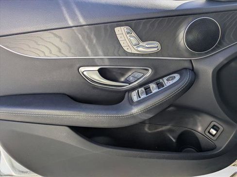 Used 2017 Mercedes-Benz C 300 Sedan image 8