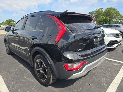 Certified 2024 Kia Niro EX FWD image 13