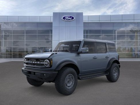 New 2025 Ford Bronco Outer Banks w/ Sasquatch Package AWD/4WD image 1