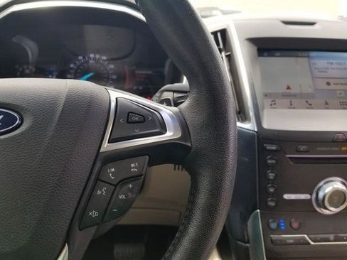 Used 2019 Ford Edge Titanium w/ Equipment Group 301A AWD/4WD image 28