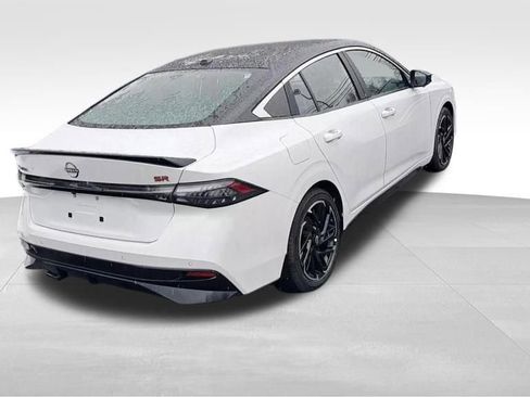 New 2026 Nissan Sentra SR w/ SR Premium Package image 8