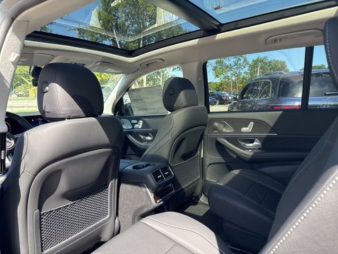 New 2026 Mercedes-Benz GLS 450 4MATIC image 26