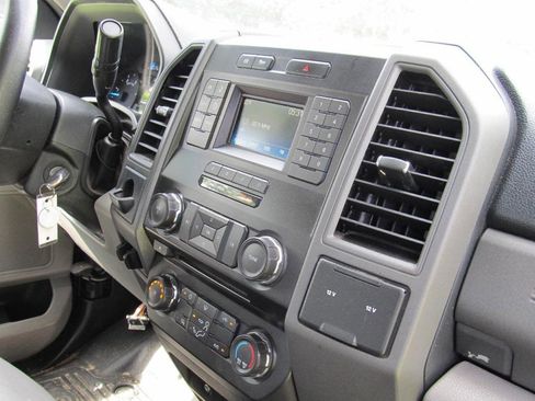 Used 2017 Ford F350 XL w/ Power Equipment Group image 38