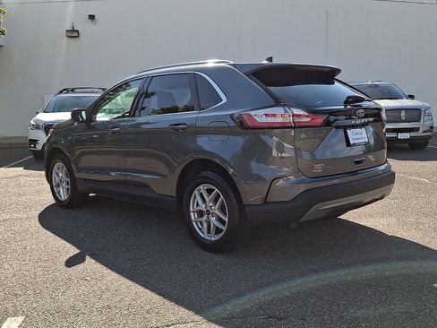 Used 2024 Ford Edge SEL w/ Convenience Package AWD/4WD image 7