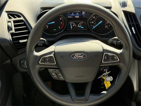 Used 2018 Ford Escape SE w/ SE Sync 3 Package image 16