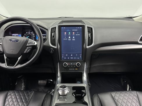Used 2024 Ford Edge Titanium image 18