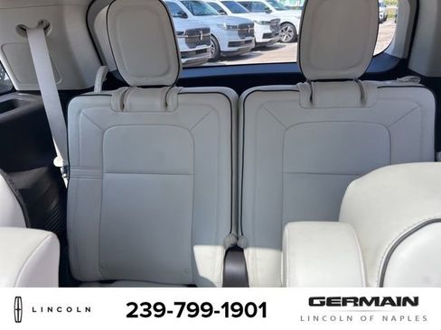 Used 2022 Lincoln Aviator Black Label AWD/4WD image 17