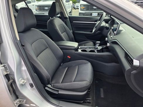 Used 2021 Nissan Altima 2.5 SV image 22