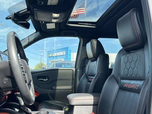Used 2023 Nissan Frontier PRO-4X w/ Pro-4X Premium Package AWD/4WD image 23