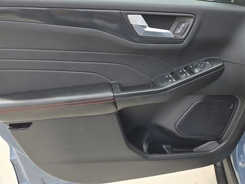 Used 2024 Ford Escape ST-Line image 32