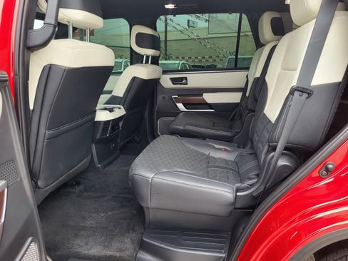 Used 2024 Toyota Sequoia Capstone image 17