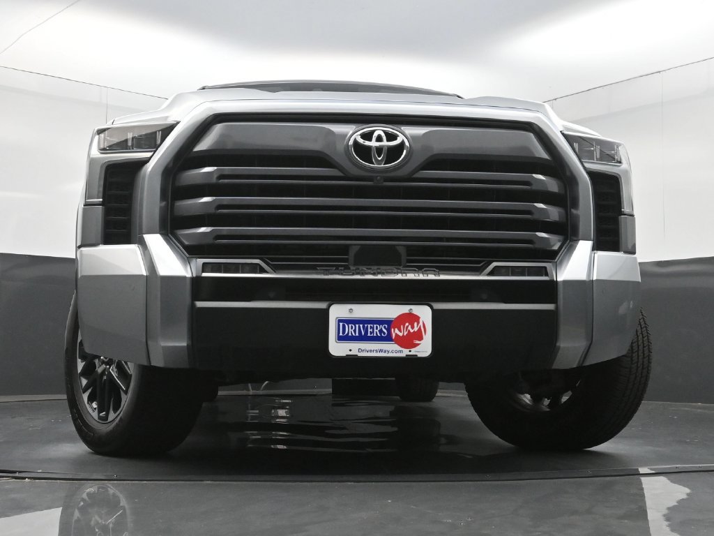 Used 2023 Toyota Tundra Limited AWD/4WD image 29