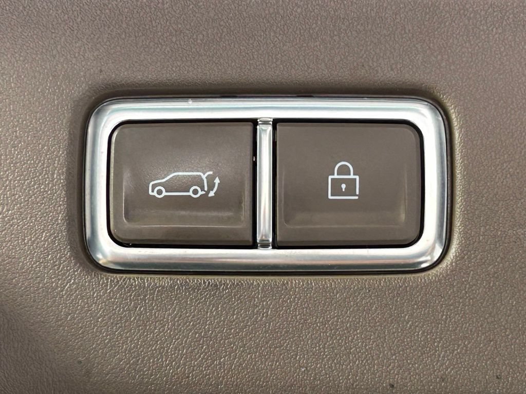Used 2024 Kia EV9 GT-Line AWD/4WD image 16