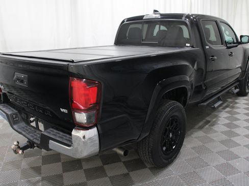 Used 2021 Toyota Tacoma SR5 AWD/4WD image 30