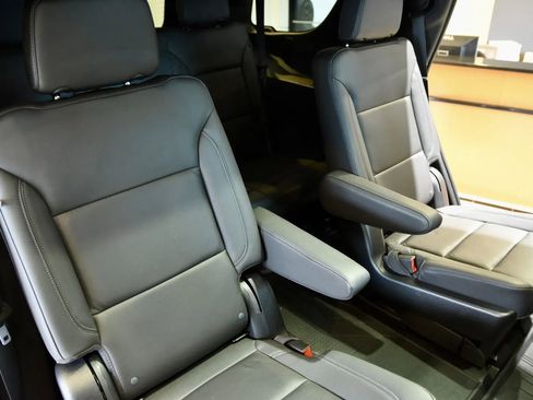 Used 2022 Chevrolet Tahoe LT w/ Luxury Package AWD/4WD image 29