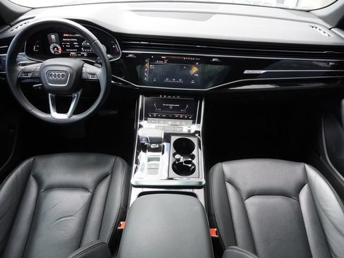Used 2021 Audi Q8 Premium Plus w/ Premium Plus Package AWD/4WD image 9
