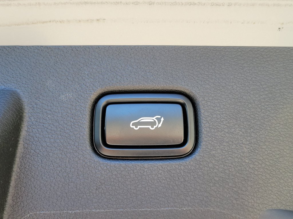 Used 2025 Kia Sportage SX FWD image 12