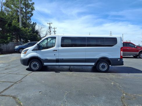 Used 2018 Ford Transit 350 XL image 5