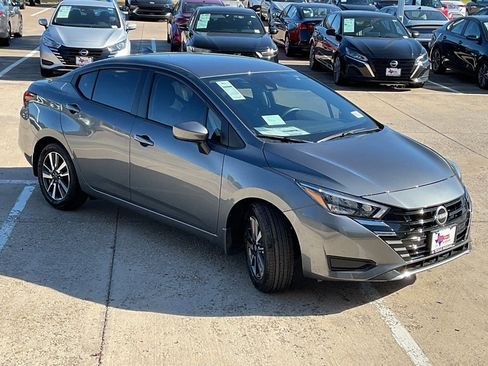 New 2025 Nissan Versa SV image 4