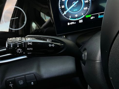 Used 2025 Hyundai Elantra Limited image 41