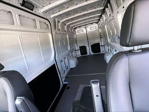 New 2025 Mercedes-Benz Sprinter 2500 image 7